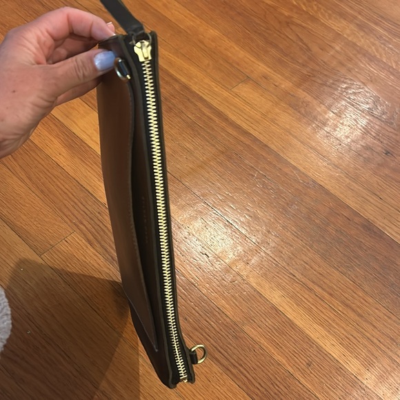 Sylvan Park Leather Crossbody Bag - Picture 3 of 7